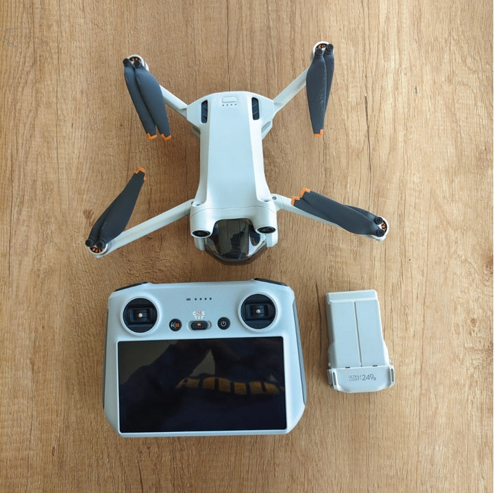 Mini 3 ( RC) – Lightweight and Foldable Mini Camera Drone with 4K HDR Video, 38-min Flight Time, True Vertical Shooting, and Intelligent Features