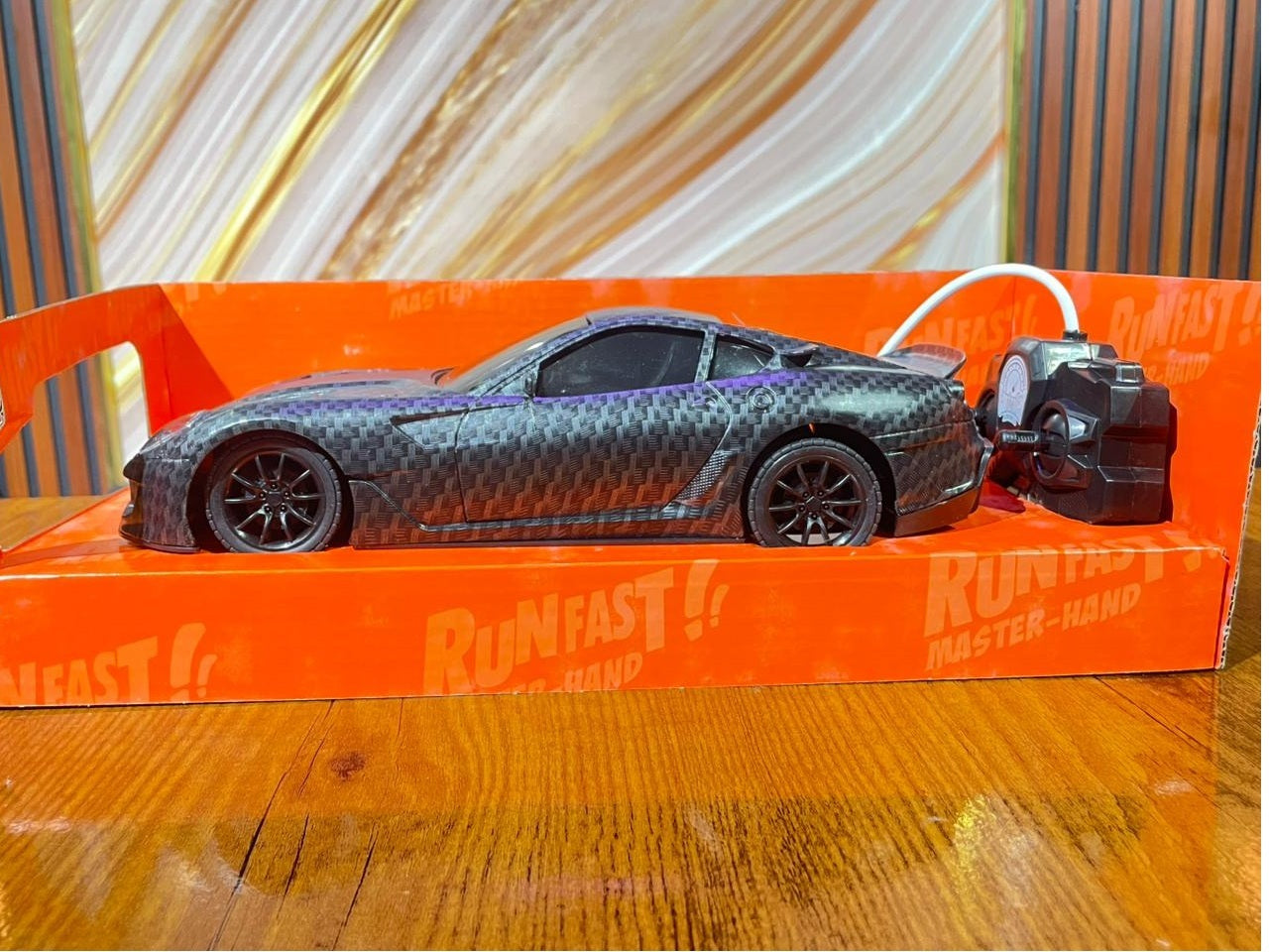 Run fast master mind Remote Control Toy Car Electric Chargeable 3d Lightning